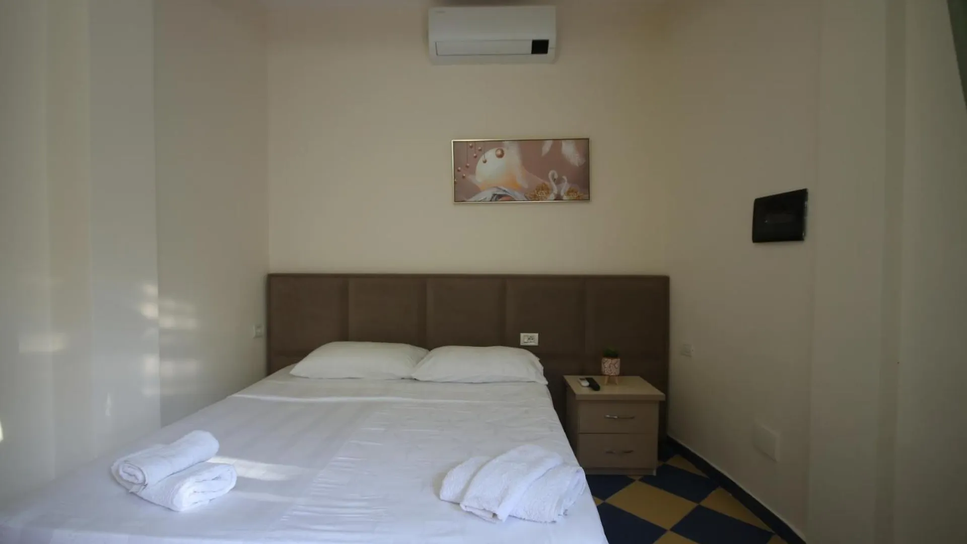 Vila Bajrami Vlorë 0*,  Albania
